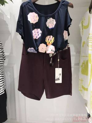 簡(jiǎn)約風(fēng)情，品質(zhì)之選 織緣坊品牌折扣女裝批發(fā)解析